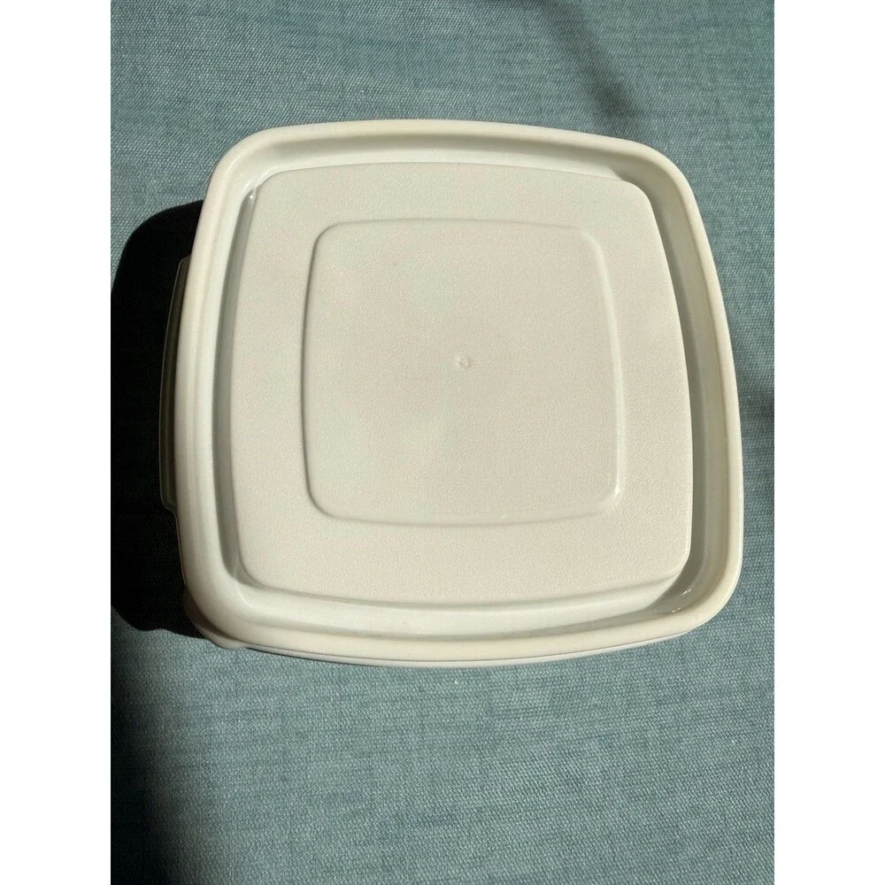 Vintage Rubbermaid Servin Saver #1 Container 2 Cup 0010 0018 White Lid Sandwich